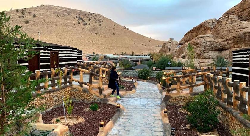 Imagem de Deluxe Quadruple Cabin 8