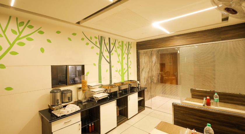 安克莱希瓦尔 Hotel New Apex 3星级 酒店 泳池