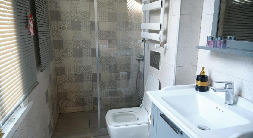 Lighthouse hotel - image 7