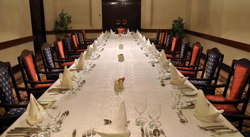 クエッタ Quetta Serena Hotel 5つ星 ホテル ロビー