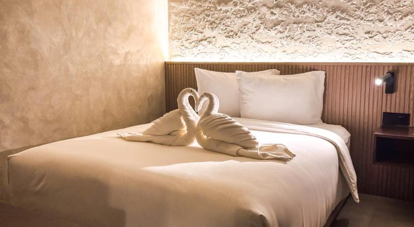Image of 2 Bedroom Suite 1