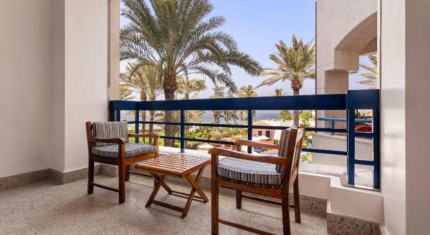 Image of Executive Suite Sea View 1
