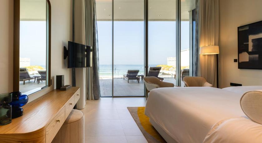 Image of Three Bedroom Ocean Villa with Private Pool 0