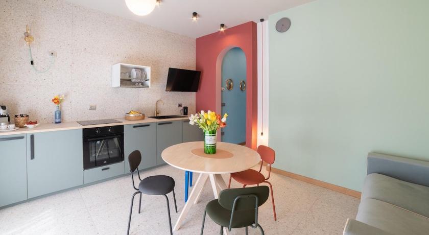 Leopardi Design with 2 bathrooms