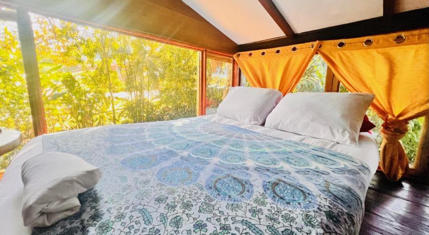 Image of Bungalow with Garden View 0
