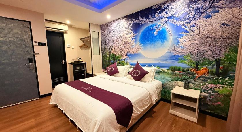 Image of Deluxe Standard Room 5