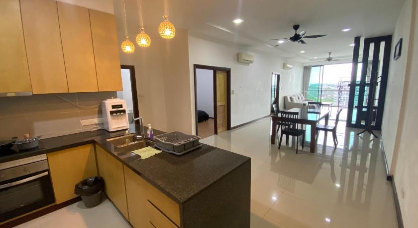 Imperial Suites @ Boulevard Mall - image 6