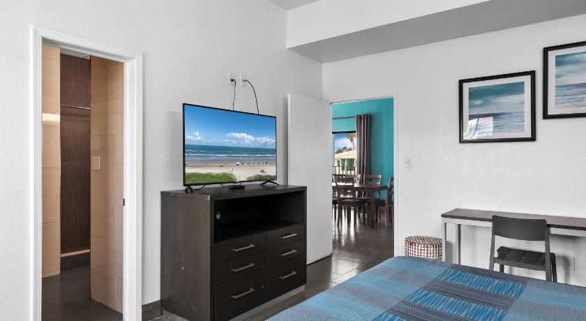 Image of 2 Queen Beds, Efficiency, Suite, Nonsmoking 6