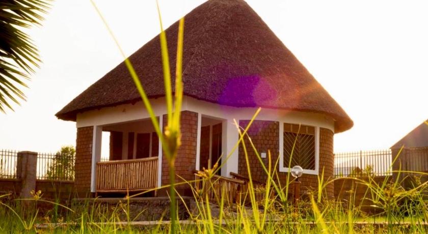 The Dream Experience Lodge - Support an Orphanage