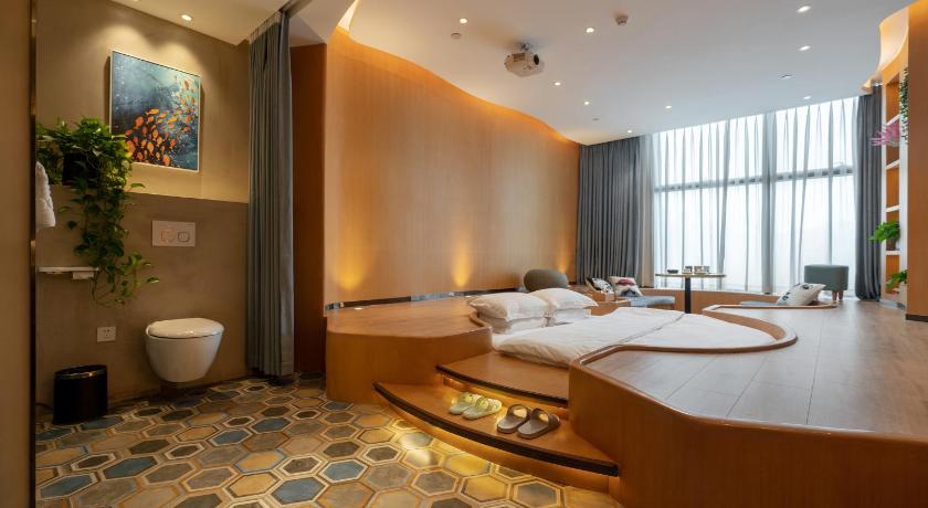 ChongQing BackHome Riverview Hotel