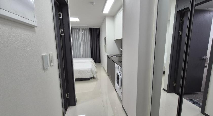 Busan W Stay Hotel Busan City Hall Branch 3-Star Hotel pool