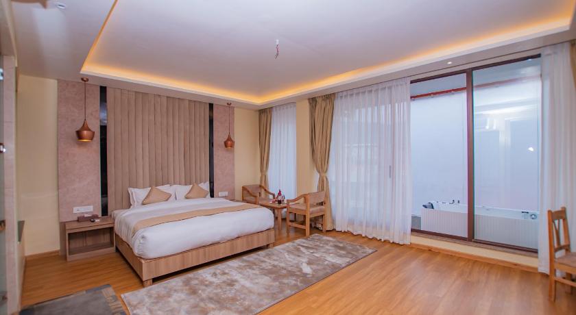 Temple Himalaya Hotel & Spa — Pokhara (2)