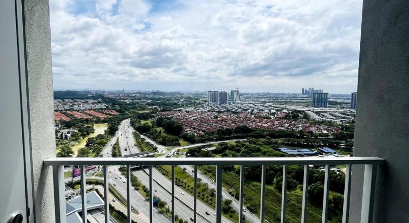 Sunsuria Forum Residential Suite - image 10