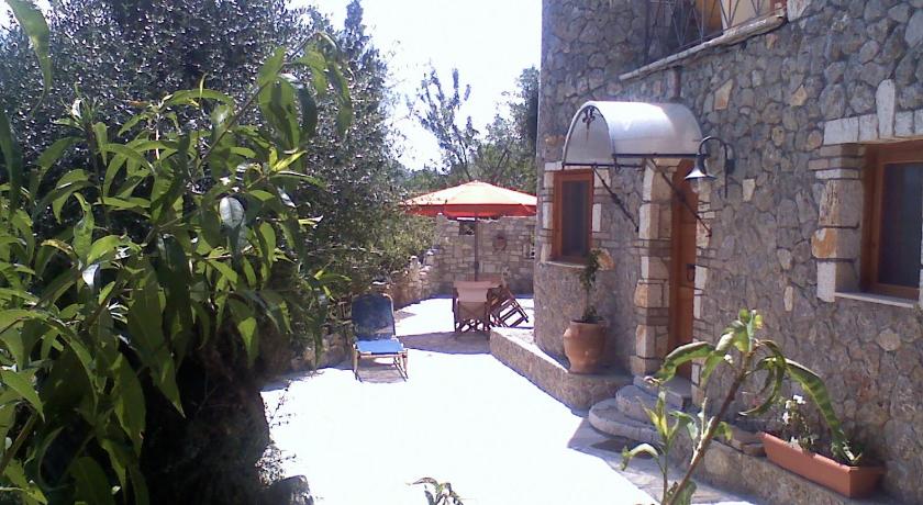 Musician's Round House & Castello photo