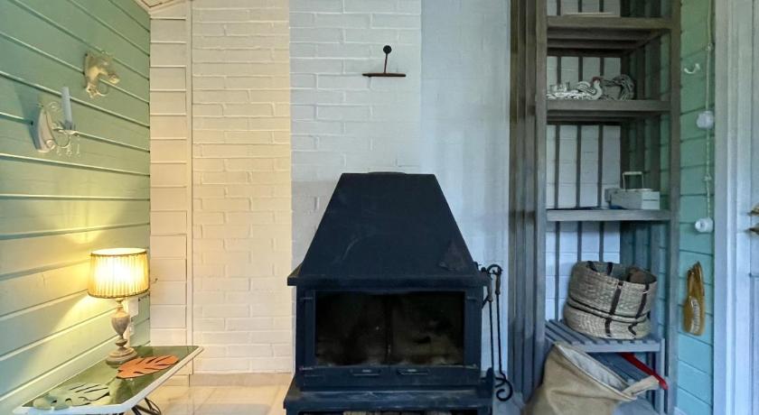 Foto de Cozy Cabin with a Beautiful Sauna Near Lake - Reserva com desconto Agoda