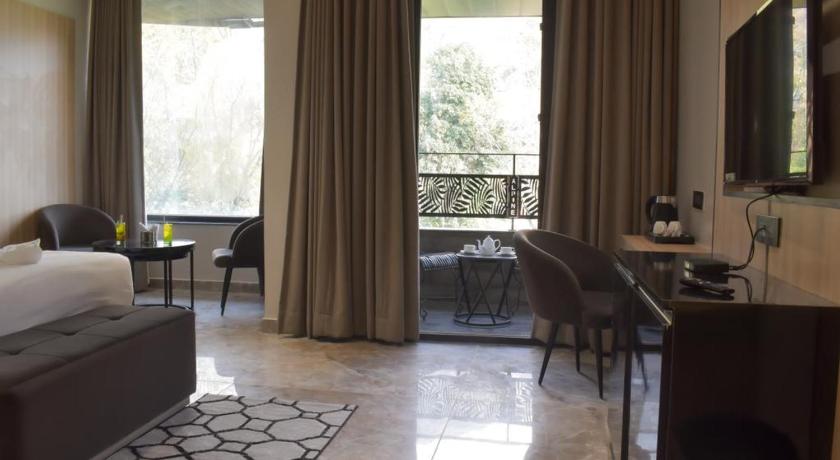 Hotel Alpine And Villas - image 37