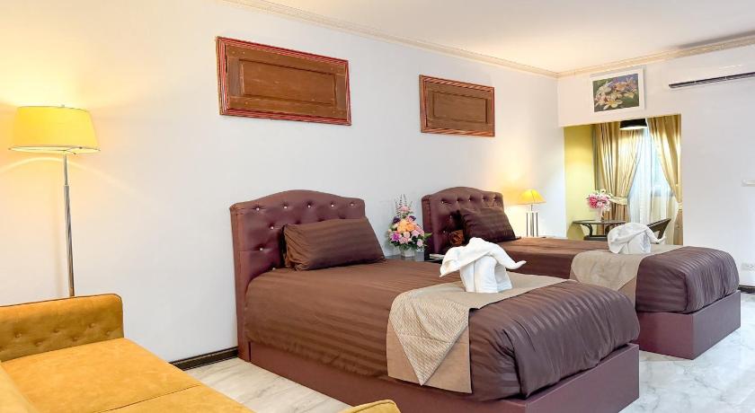 Image of Superior Twin Room 0