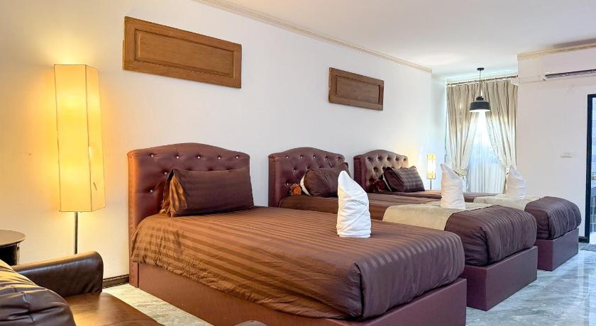 Image of Triple Room 1