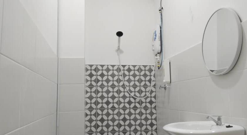 ゴペン IFS Seri Iskandar by Glex 5つ星 ホテル プール