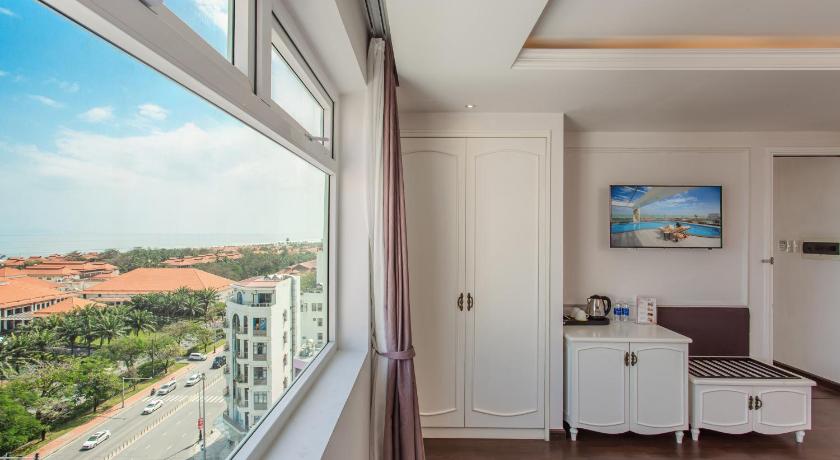 Image of Suite Ocean View 14