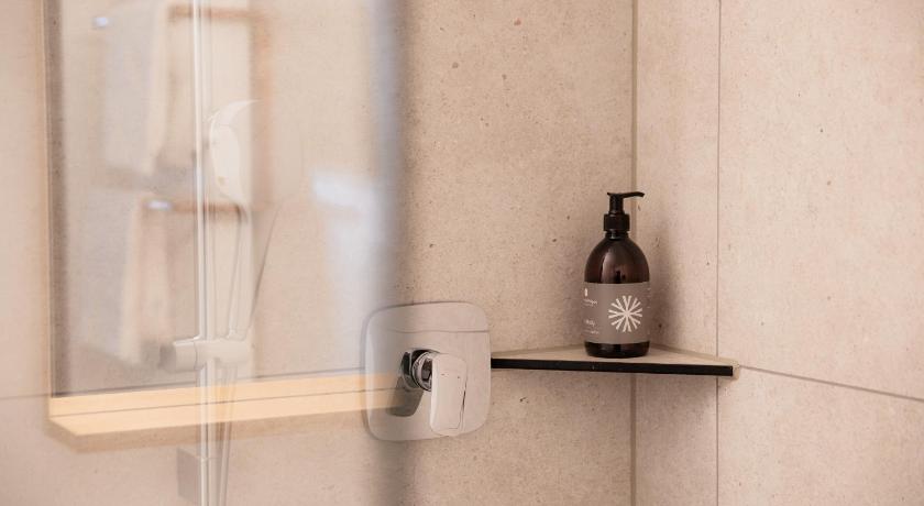 Image of Apartment with Mountain View 12