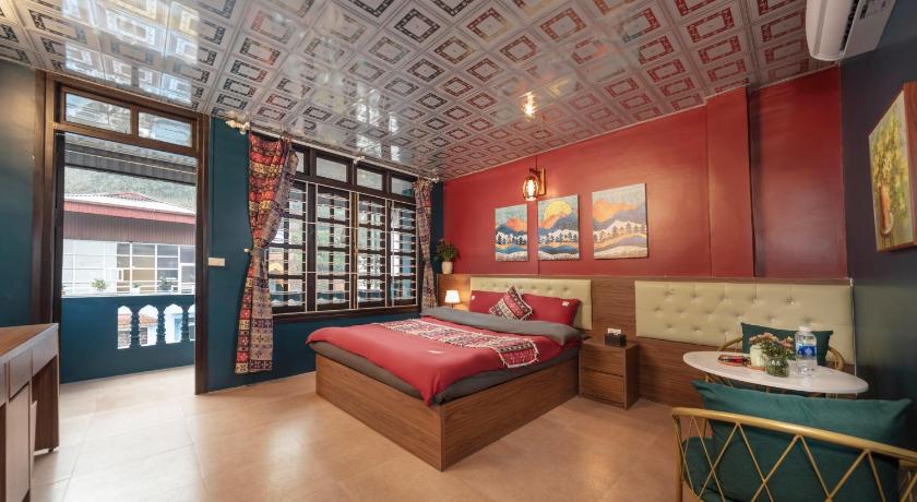 Image of Deluxe Queen Room 0