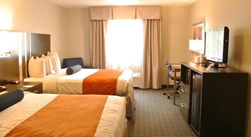 GuestHouse Inn and Suites Lexington