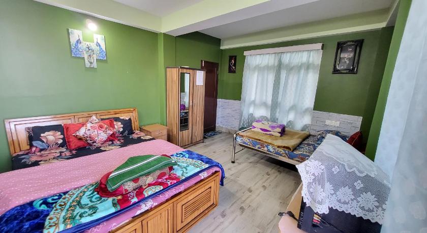Image of Double Room with Mountain View 15