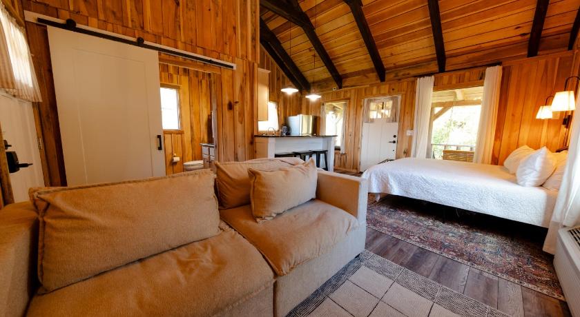 맥민빌 (TN) Waterfall Getaway Tiny Cabin Near Rock Island Cabin 1 4성급 숙소 수영장