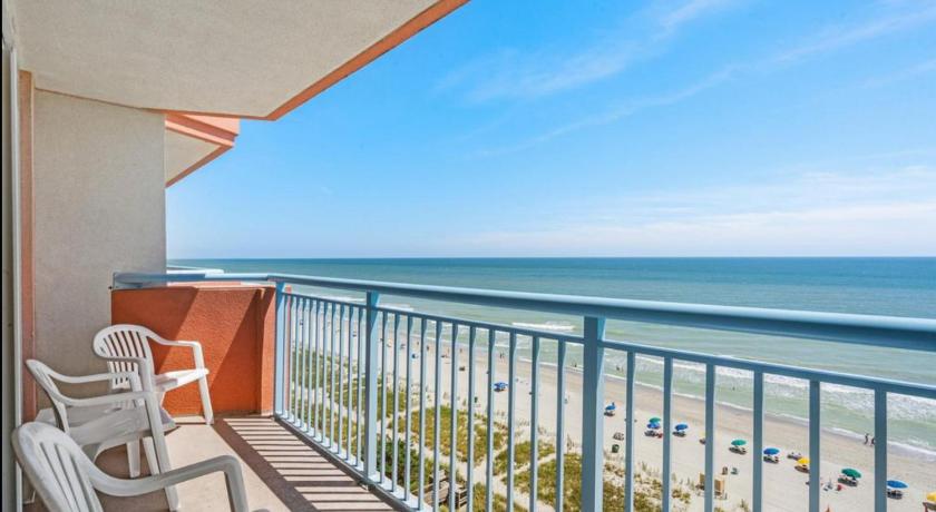 Oceanfront condo in Myrtle Beach - image 7