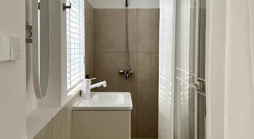 Shanghai Hills& Art Suite 18 - image 16