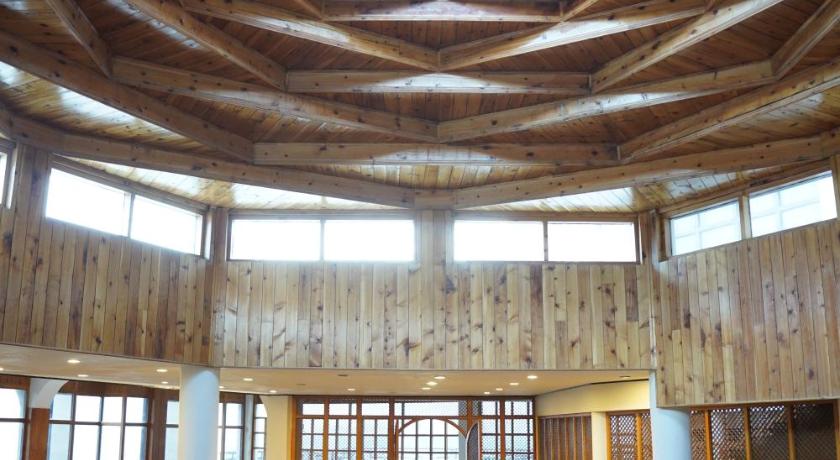 Hunza Darbar Hotel - image 6
