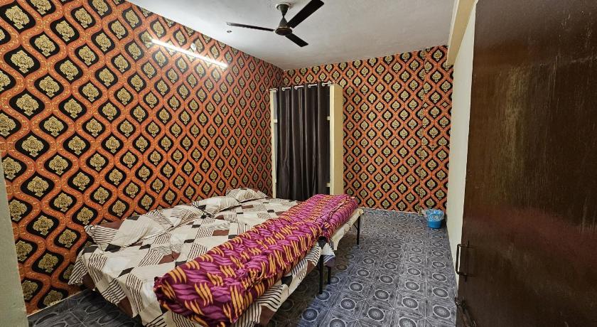 Raj Stay House/ Cubix Cove - image 2