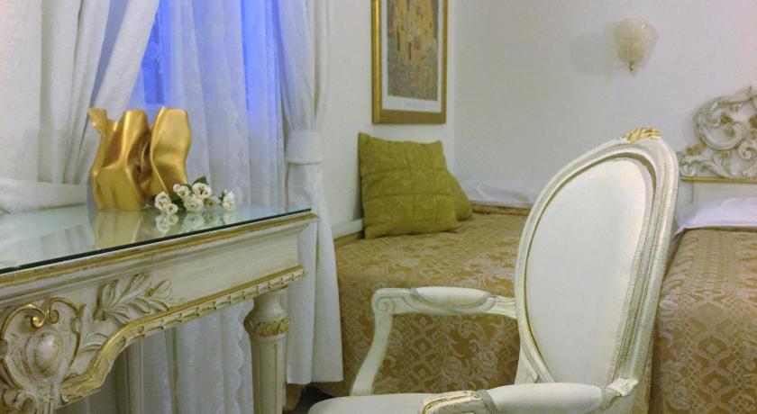 Image of Triple Room 3