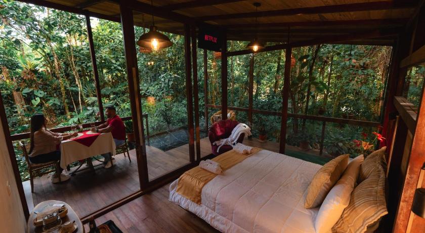 Amazon Puyu Glamping