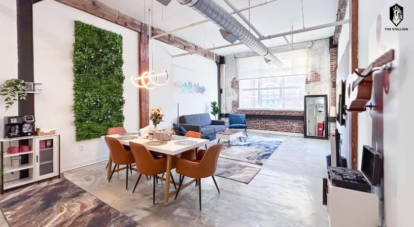 孟菲斯 (田纳西州) The Stallion #106 - Walk to Museums, Luxe Loft with free gated parking 4星级 单人房 套房