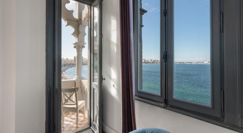 grey l studio apartments Corniche Alexandria Little Venice - image 12