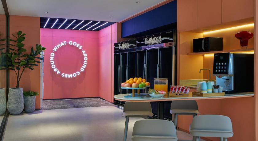 방콕 리바 바이브 호텔 방콕 바이 PCL (Riva Vibe Hotel Bangkok by PCL) 3성급 호텔 수영장