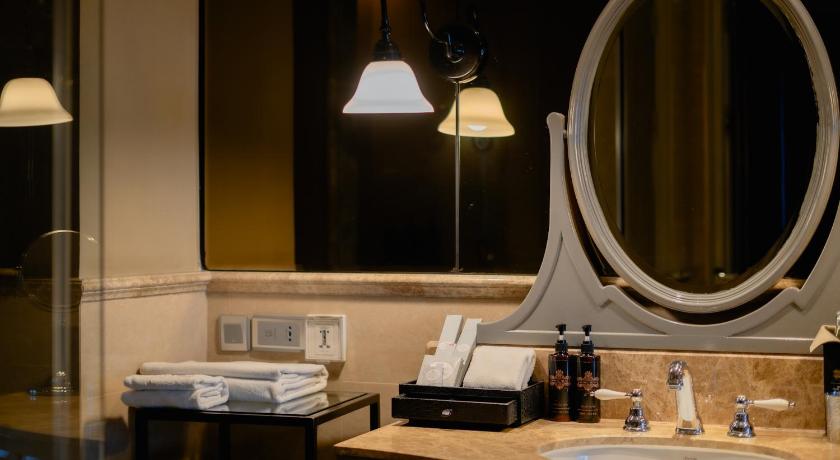 Image of Yama Executive King Room - Club Benefits 6