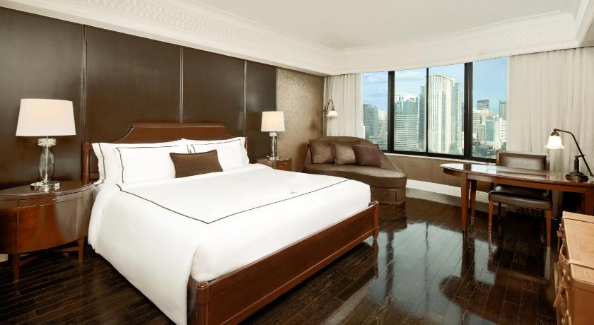 Image of Yama Executive King Room - Club Benefits 3