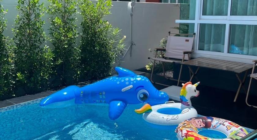 ハートヤイ Cherina Pool Villa 4つ星 ゲストハウス 眺望