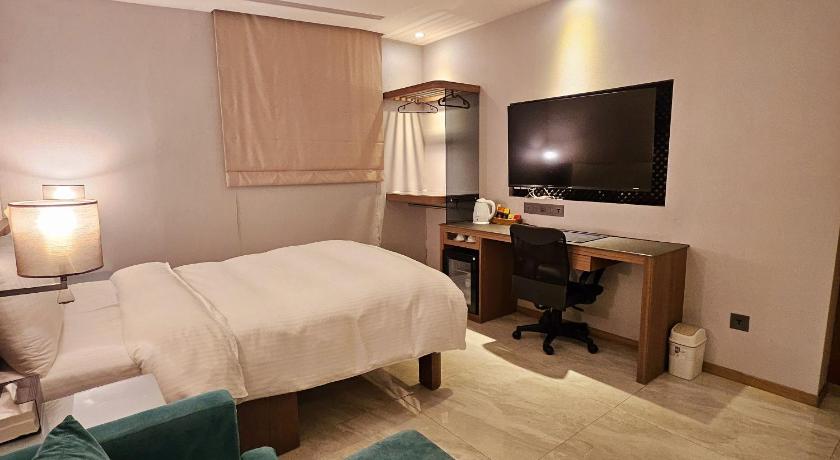 Imatge de Habitació familiar - habitació amb pati (Family - Quad Room) 0
