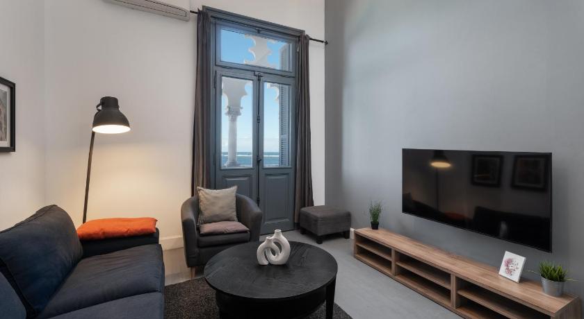 grey l studio apartments Corniche Alexandria Little Venice - image 16
