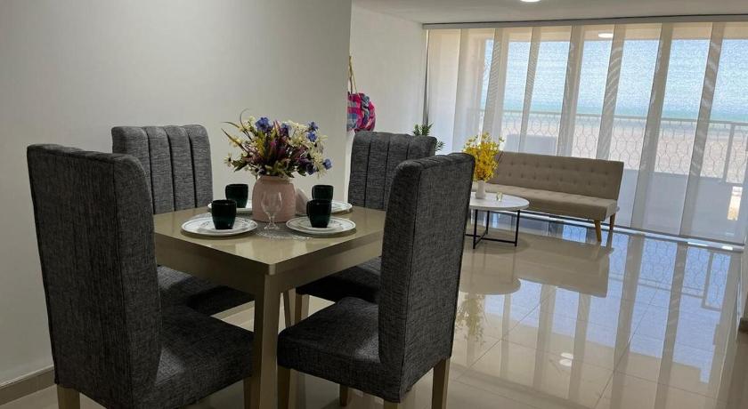 R8 Apartamento balcon con vista al mar para vacaciones o trabajo, comodo y seguro
