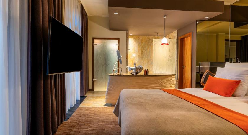 Image of Suite 1