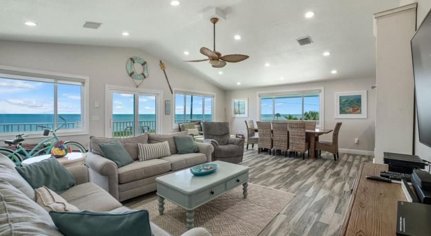 棕榈海岸 Steps from Flagler Beach! 2-BR Condo, Pet-Friendly w/Balcony 4星级 住宿 大堂