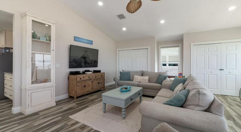 棕榈海岸 Steps from Flagler Beach! 2-BR Condo, Pet-Friendly w/Balcony 4星级 住宿 景观