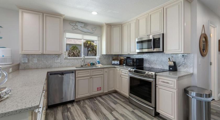 棕榈海岸 Steps from Flagler Beach! 2-BR Condo, Pet-Friendly w/Balcony 4星级 住宿 外观