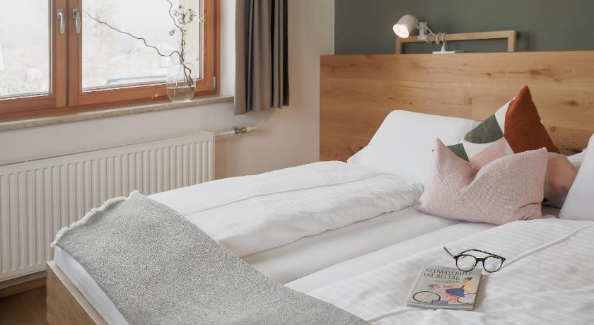 Image of Triple Room 1