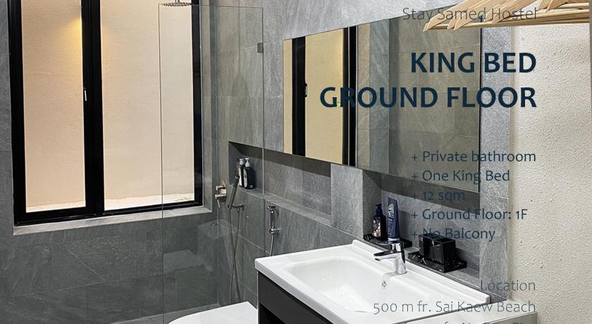 Image of Deluxe King Room 1